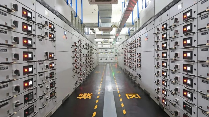 小型三相异步电机型号参数解析：关键指标与选型逻辑